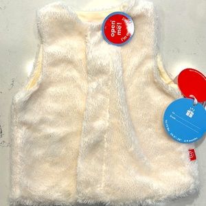 Magnetic Me Pearadise Egret Minky Magnetic Vest. 6-9 mos